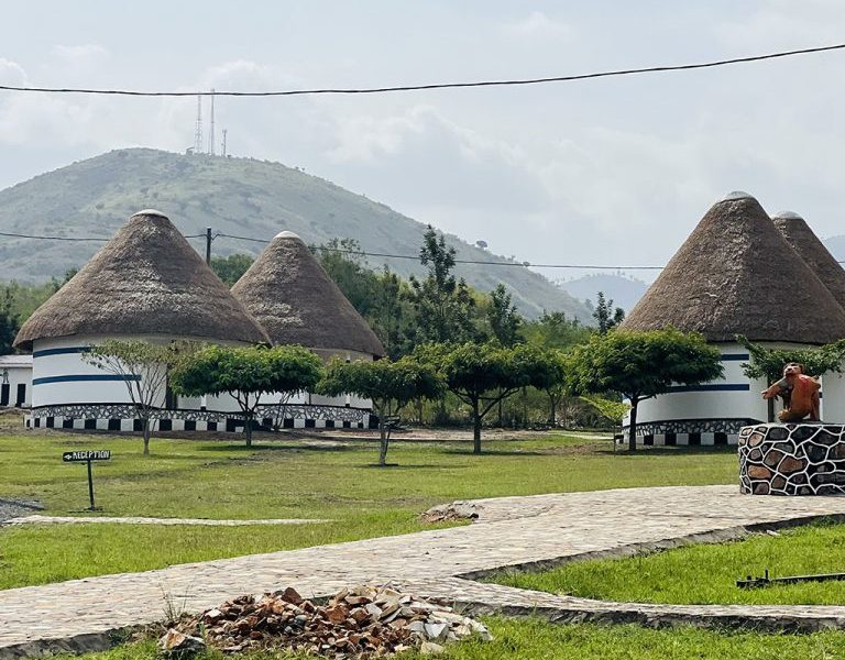 Queen Elizabeth Safari Lodge